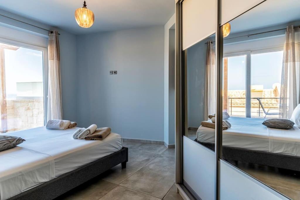 Zefyros Suite , Seafront Retreat ! Panormos  Экстерьер фото