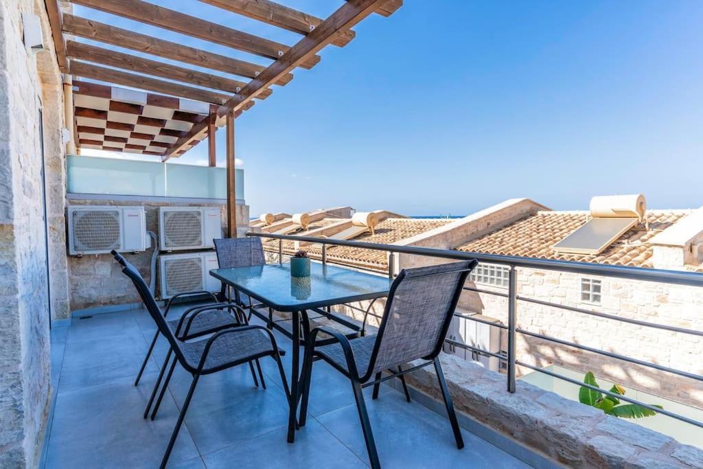 Zefyros Suite , Seafront Retreat ! Panormos  Экстерьер фото