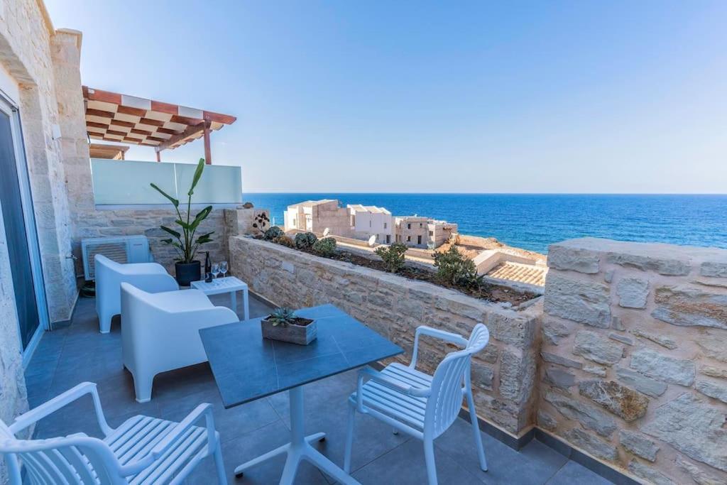 Zefyros Suite , Seafront Retreat ! Panormos  Экстерьер фото